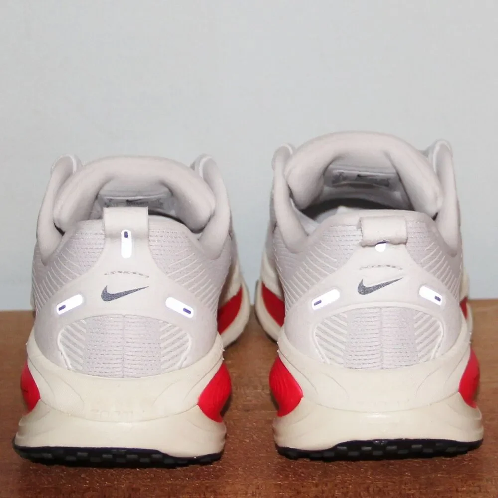 Nike Vomero 18 Running Shoes Mens 6 Womens 7.5 Platinum Tint Fire Red